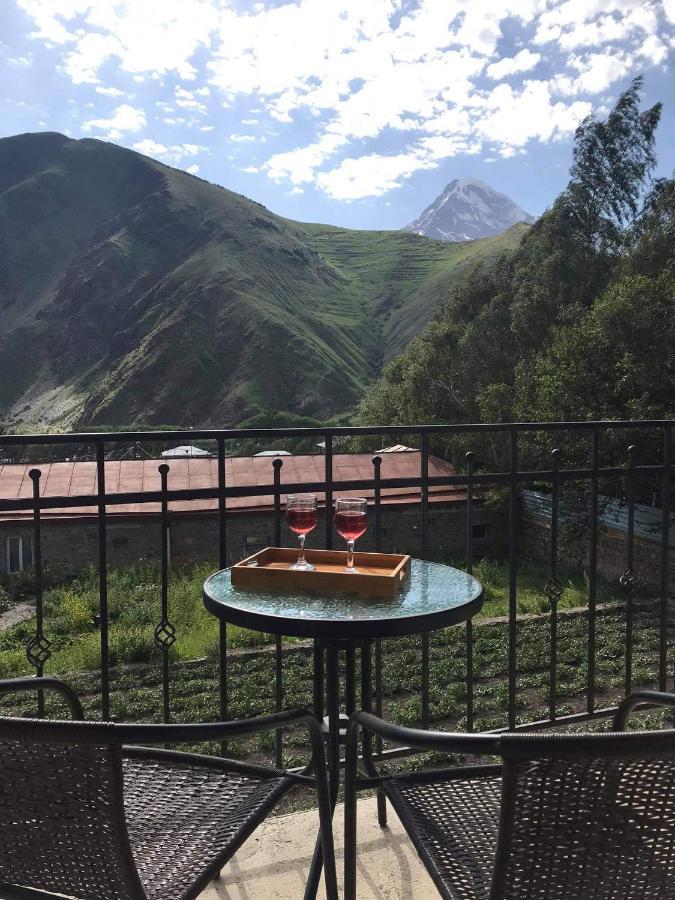 Crystal Kazbegi Hotel Eksteriør billede